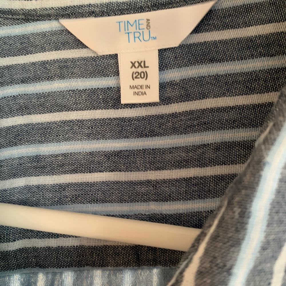 Shirt - Picture 2 of 2